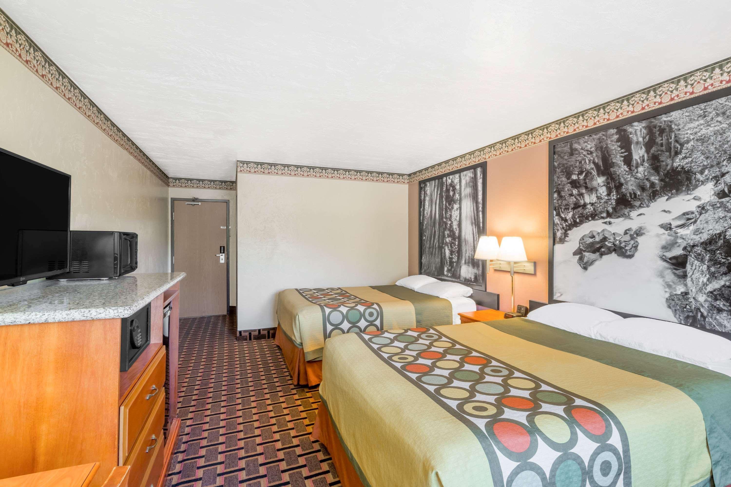 Super 8 By Wyndham Grants Pass Motel Luaran gambar