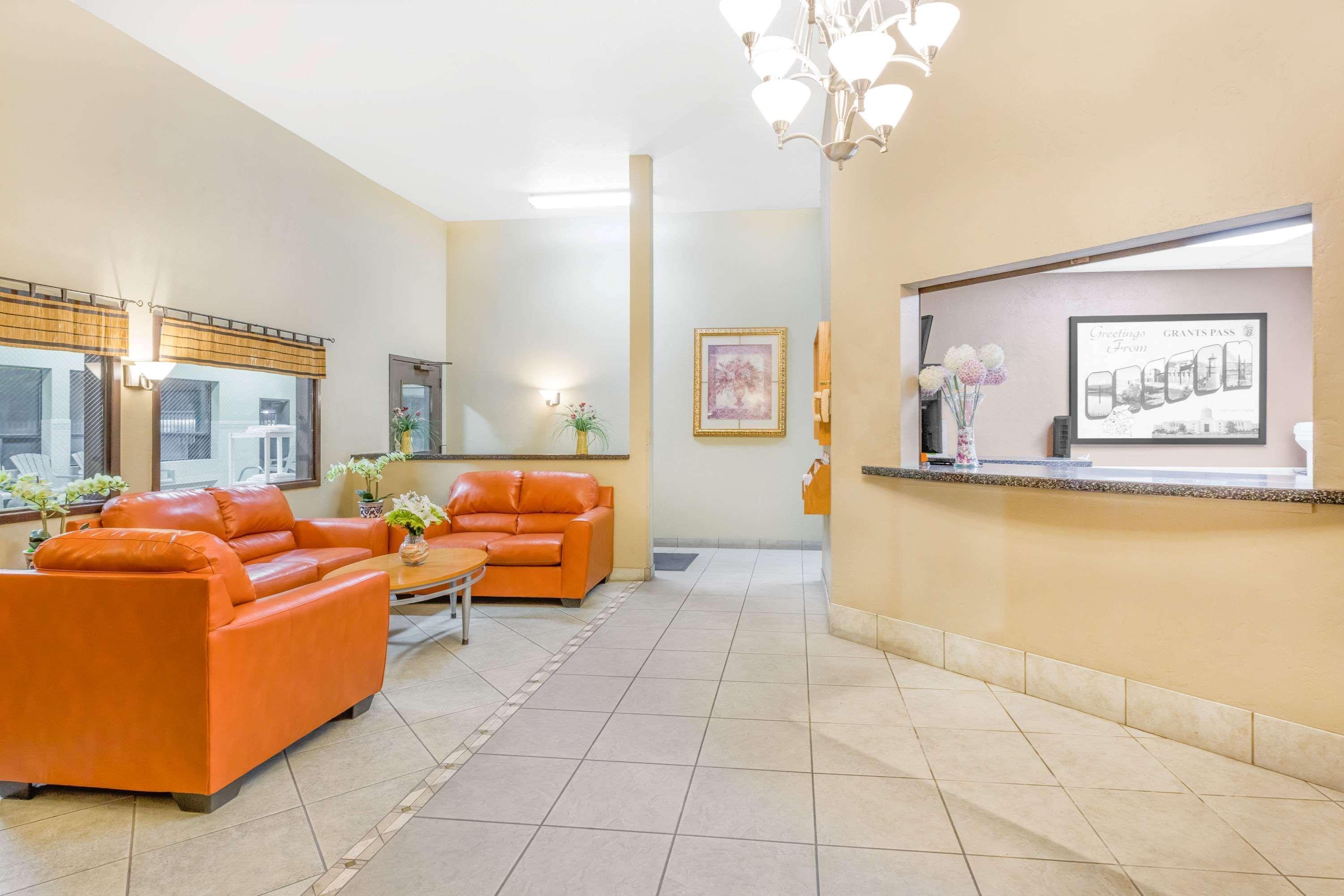 Super 8 By Wyndham Grants Pass Motel Luaran gambar