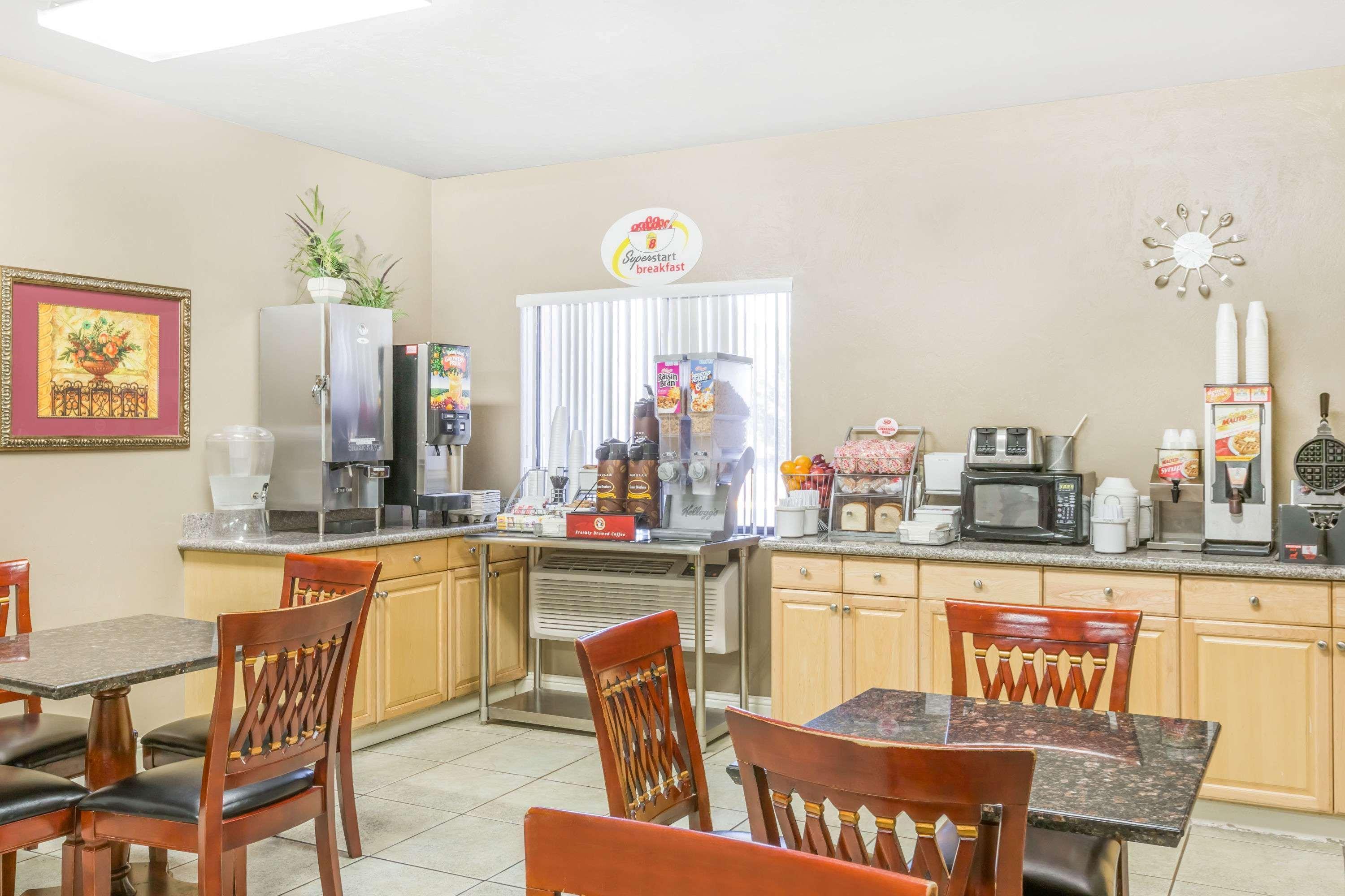 Super 8 By Wyndham Grants Pass Motel Luaran gambar